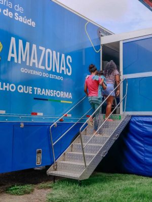 A Carreta de Apoio à Saúde do Governo do Amazonas retorna, nesta segunda-feira (07/04), ao município de Presidente Figueiredo (a 117 quilômetros de Manaus). A unidade móvel ficará posicionada na Praça da Juventude, localizada na avenida Amazonino Mendes, bairro Galo da Serra II, onde, de segunda a sexta-feira, das 8h às 12h e das 13h às 17h, oferecerá exames de mamografia e ultrassonografia.